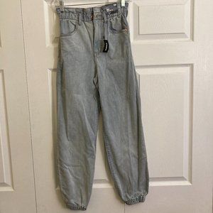 NWT Womens Express Jeans Light Wash Size 00 Jogger Relaxed Fit
